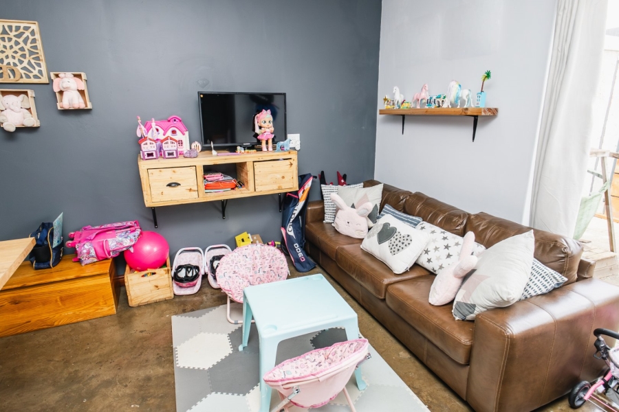 5 Bedroom Property for Sale in Somerton Estate Free State